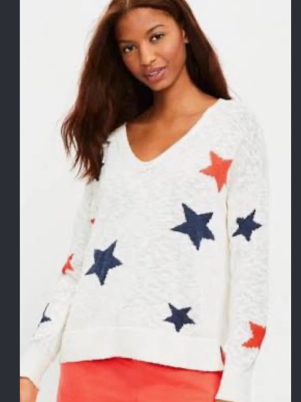 Lou & Grey Cream Cotton V-Neck Sweater with Red and Navy Star Print L
